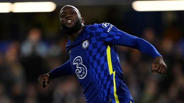 Selebrasi pemain Chelsea Romelu Lukaku saat melawan Brighton and Hove Albion di Stamford Bridge, London, Inggris. Foto: Tony Obrien/Reuters