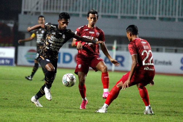Rudy Salim Usai Rans Cilegon FC Gagal Juara: Untuk Bangkit, Harus Terbakar Dulu (250286)