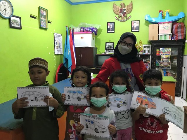 Kegiatan Literasi bersama anak-anak Kel.Kertajaya RT 03 RW 09 Kec.Gubeng Kota Suarabaya