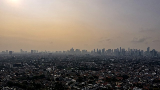 Polusi udara di Jakarta. Foto: Bay Ismoyo/AFP