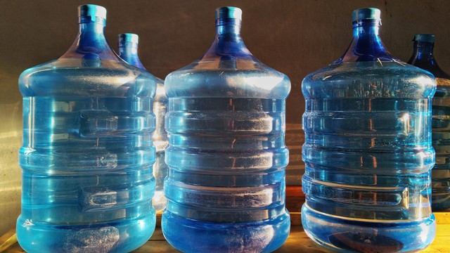 Ilustrasi galon air. Foto: Shutterstock