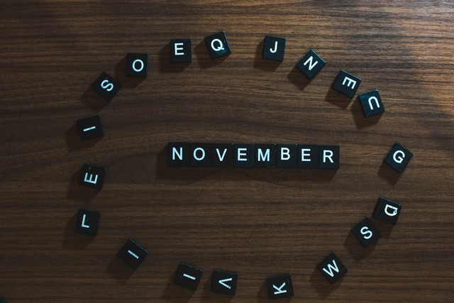 Ilustrasi Kalender Jawa November 2022. Sumber: Nelly Antoniadou-Unsplash.com