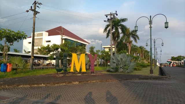 Suasana kampus Universitas Muhammadiyah Yogyakarta, di Kasihan, Bantul, Yogyakarta. Foto: Arfiansyah Panji Purnandaru/kumparan