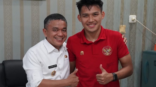 Wali Kota Palu Hadianto Rasyid (kiri) dan Witan Sulaeman. Foto: Humas Pemkot Palu