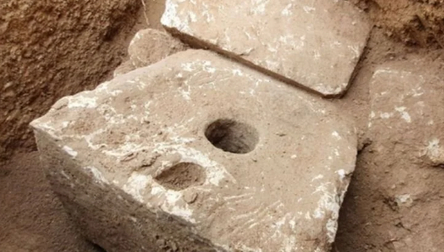 Wujud toilet kuno di Yerusalem.  Foto: Yoli Schwartz/Israel Antiquities Authority