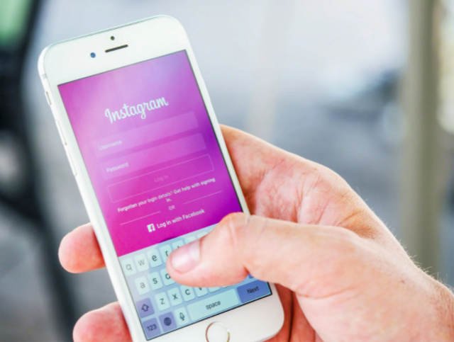 Ilustrasi Cara Menghapus Akun Instagram yang Login dengan FB. Sumber: energepic.com-Pexels.com