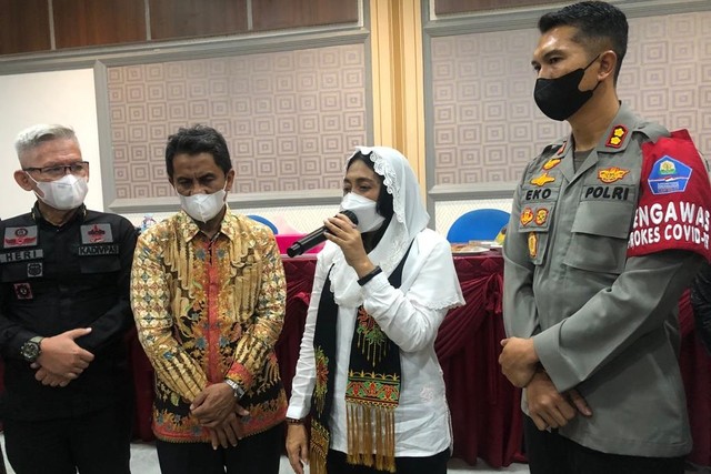 Menteri PPPA Bintang Puspayoga saat kunjungan kerja di Aceh, Sabtu (8/1). Foto: Siti Aisyah/acehkini