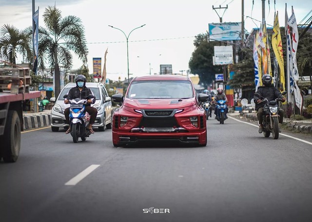 Modifikasi Mitsubishi Xpander dengan Konsep Balap, Dijamin Kece! (201961)