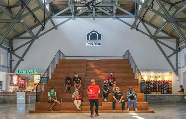 Pos Bloc Jakarta, bangunan kolonial jadi tempat nongkrong milenial (Instagram/@posblocjkt)