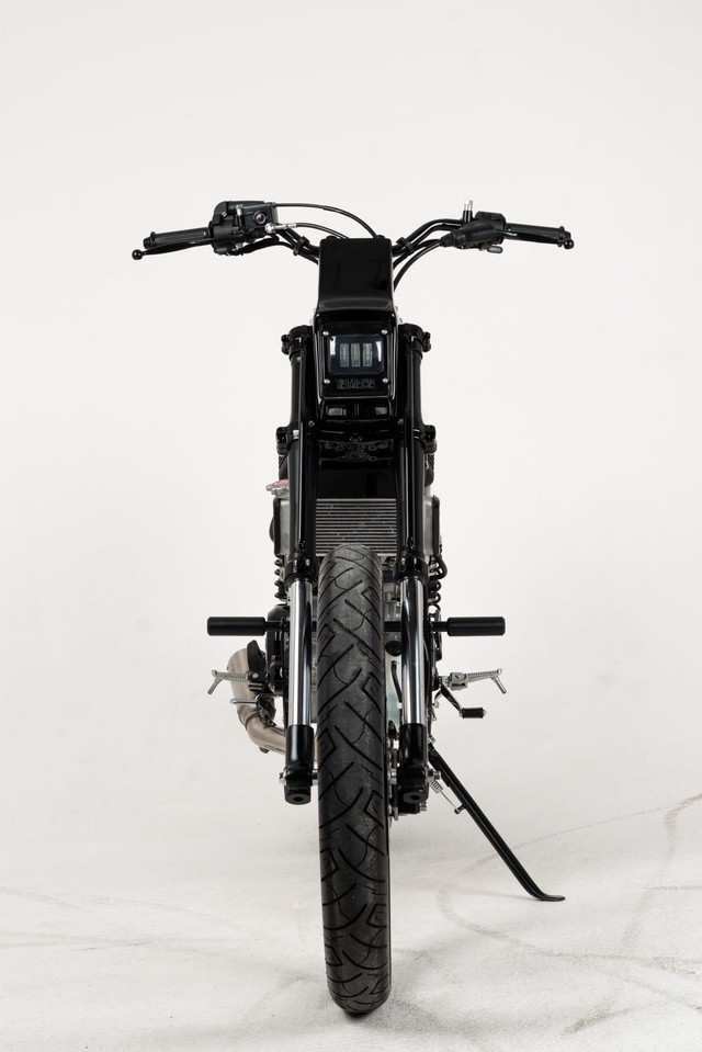 Yamaha XSR155 dengan Konsep ‘Anjing Liar’ (320940)