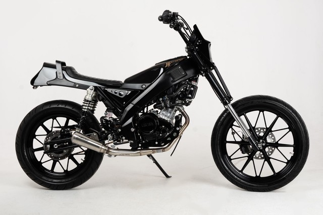 Yamaha XSR155 dengan Konsep ‘Anjing Liar’ (320936)