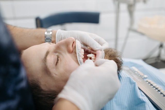 Cara Mengobati Sakit Gigi Berlubang yang Tak Kunjung Sembuh (475035)