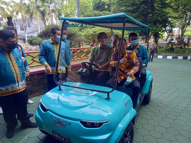 Universitas Lampung Sukses Luncurkan Mobil Listrik Pertama Bernama E.V.U 01 (36507)