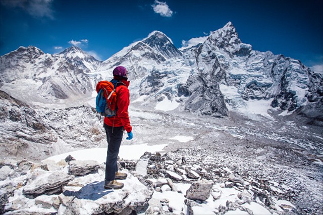 Gunung Everest, gunung tertinggi di dunia. Foto: Unsplash.com