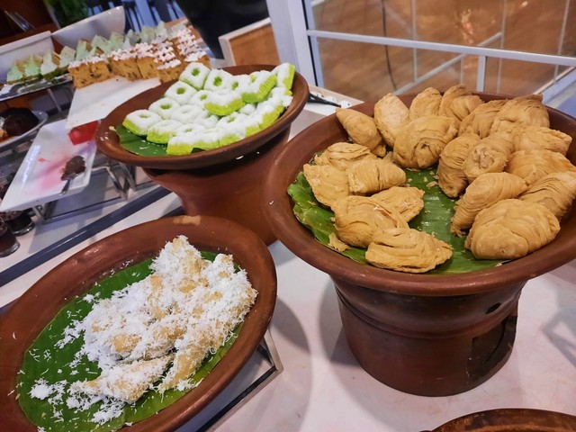 Menikmati Takjil Ramadhan di Bulan Januari ala Harris Pontianak (365477)