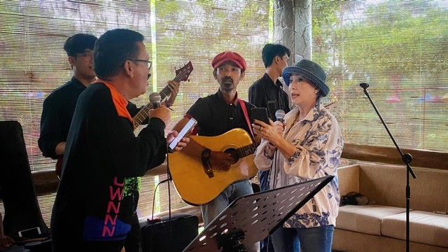 Sehari Bersama Artis Legendaris (148521)