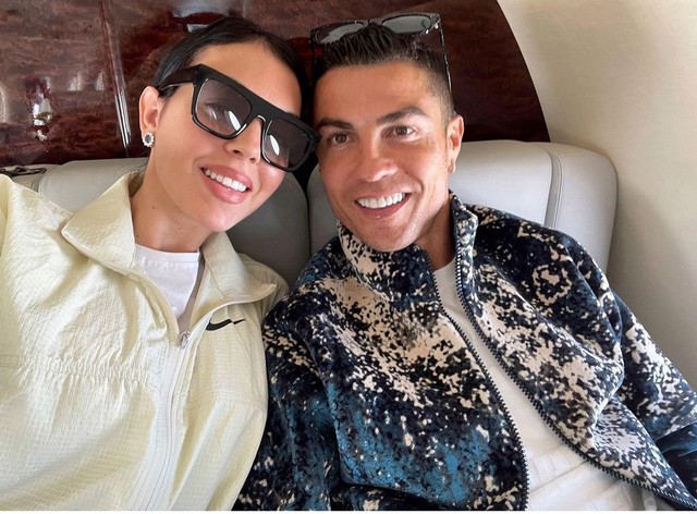 Ronaldo & Kekasih Kencan ke Madrid Pakai Jet Mewah Seharga Rp 393 M (12509)