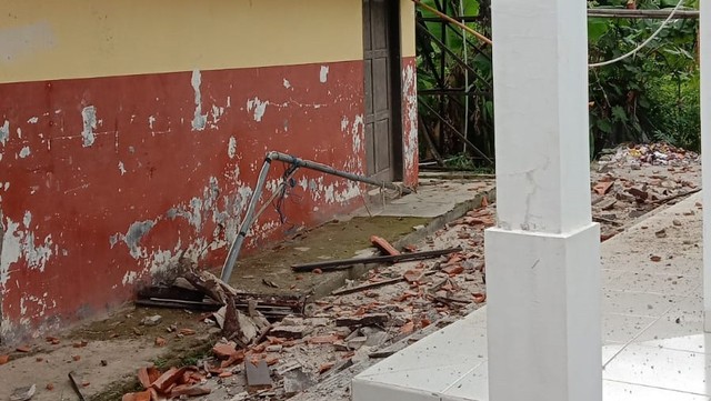 Dampak Gempa 6,6 M Pandeglang Rusak 6 Rumah & Sekolah di Lebak, 1 Orang Luka (230754)