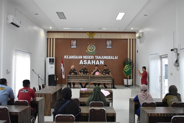 Sempat Jadi Tersangka, Kasus Ibu Beli HP Curian Demi Anak Belajar Daring Disetop (90817)