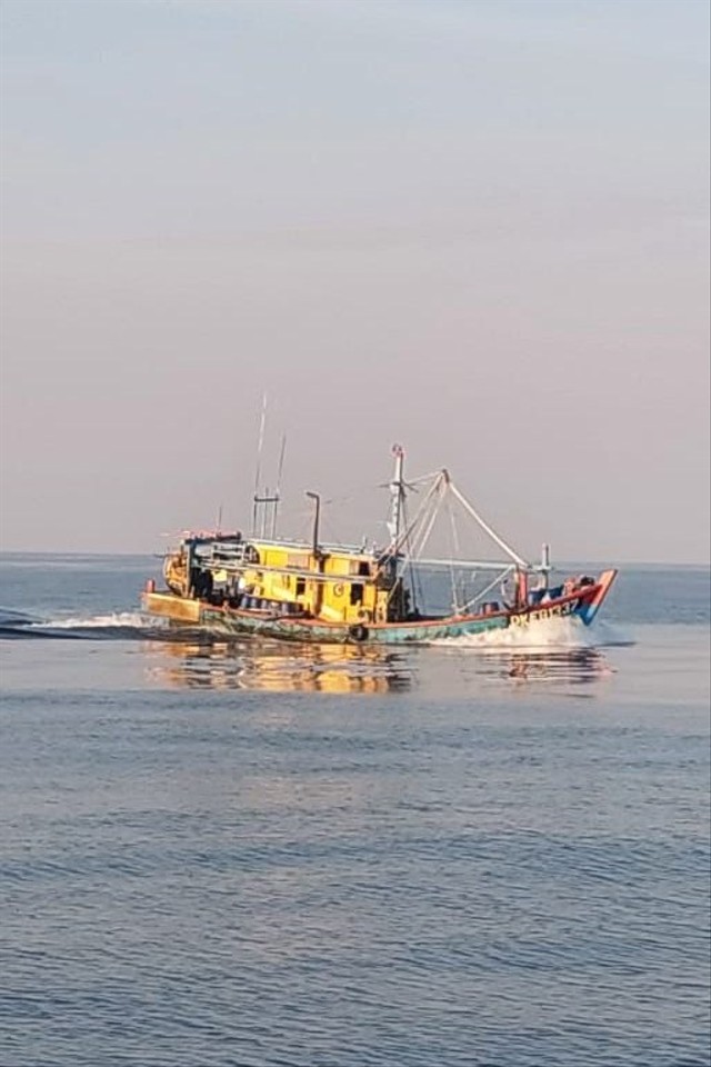 KKP Tangkap Kapal Berbendera Malaysia, Curi Ikan di Selat Malaka (77160)