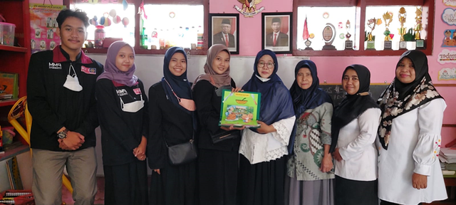 Menyambut Era Pasca Pandemi PMM UMM04 Membuat Media Pop