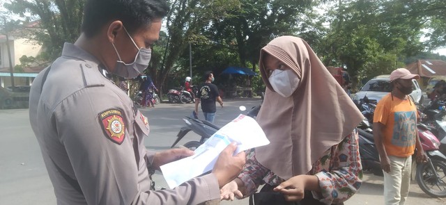 Orang Tua Murid di Sorong Wajib Tunjukkan Kartu Vaksin saat Ambil Buku Rapor (474132)