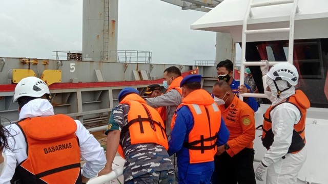 Seorang ABK Kapal AS Positif Corona, Minta Bantuan saat Melintas Perairan Natuna (329275)