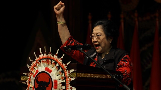 Ketua Umum PDIP Megawati Soekarnoputri saat menyampaikan pidato di Kongres V PDIP, di Bali. Foto: Jamal Ramadhan/kumparan