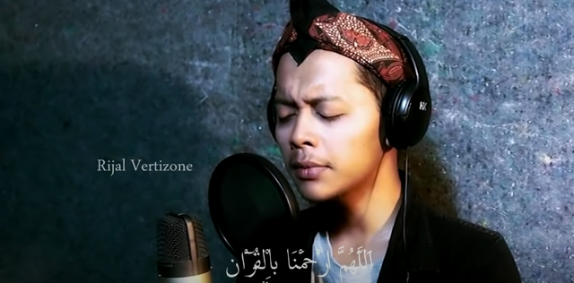 Lirik Allahummarhamna bil Quran. Foto: YouTube/Rijal Vertizone