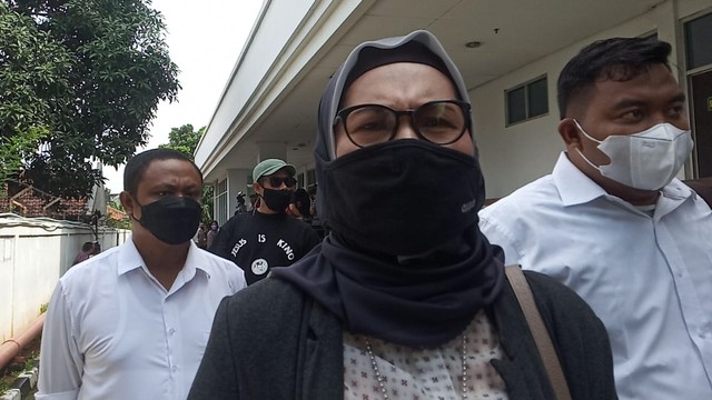 5 Berita Populer: Dorce Gamalama Terima Kasih ke Megawati; Atta Lelang Bandana (74439)
