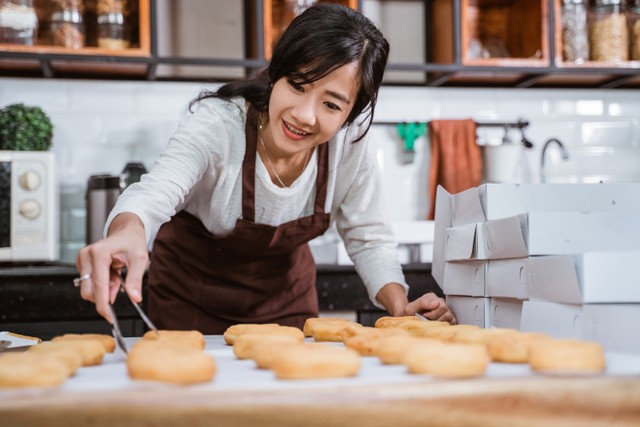 Ilustrasi pembuat atau penjual roti. Foto: Odua Images/shutterstock