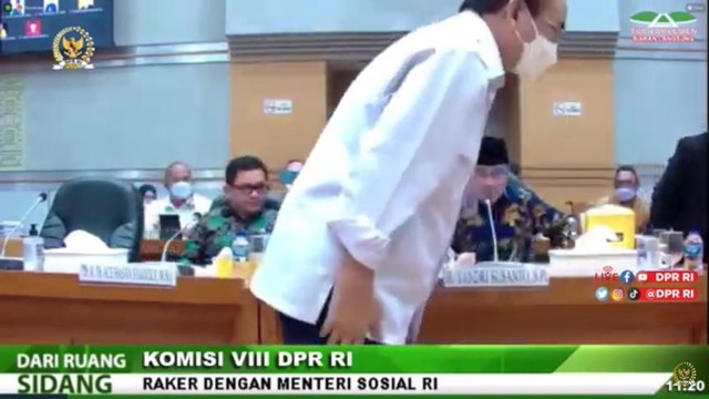 Sekjen Kemensos diusir dari Rapat Komisi VIII, Rabu (19/1/2022). Foto:  Youtube/DPR