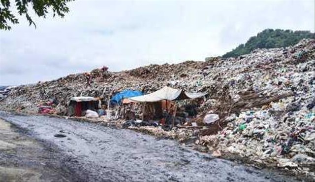 Kondisi sampah di TPA Bakung | Foto : Bella Sardio/Lampung Geh