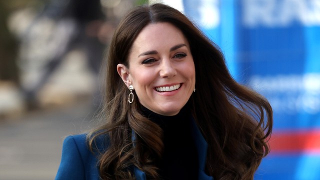 Kate Middleton saat mengunjungi The Foundling Museum di London, Inggris, Rabu (19/1/2022). Foto: Chris Jackson/Getty Images