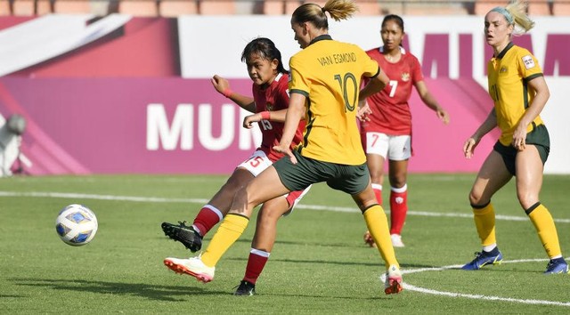 Pertandingan antara Australia melawan Indonesia di Piala Asia Wanita 2022. Foto: photos.the-afc.com