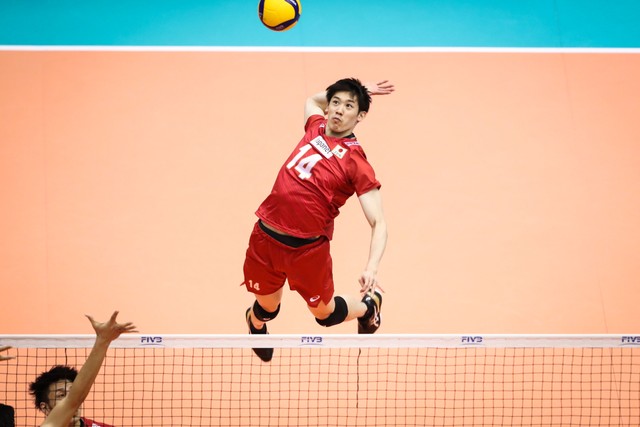 Gerakan Spike Dalam Bola Voli. (Foto: Volley World)