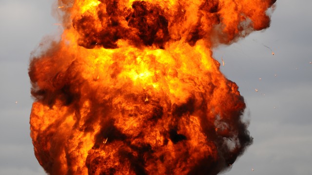Ilustrasi ledakan. Foto: Photography by Dan Tentler/Getty Images