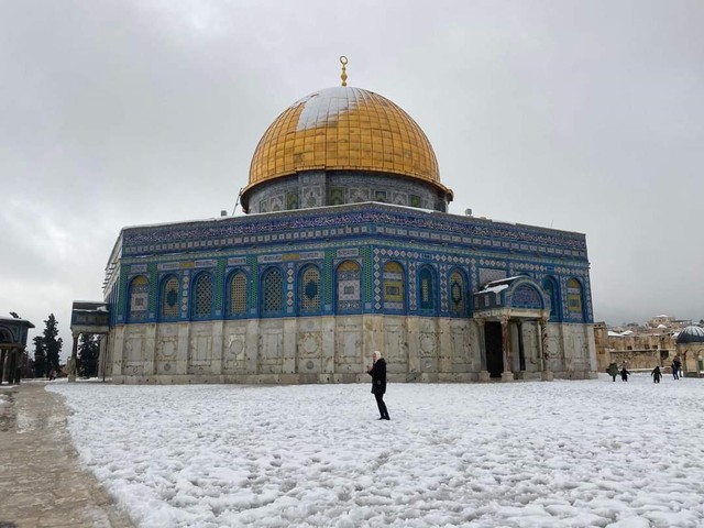 Kondisi Masjid Al Aqsa Tertutupi Salju pada Kamis (27/1). Dokumentasi: ACT