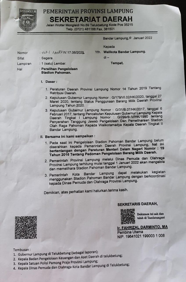 Surat pemberitahuan pengalihan pengelolaan Stadion Pahoman, Jumat (28/1) | Foto : Ist