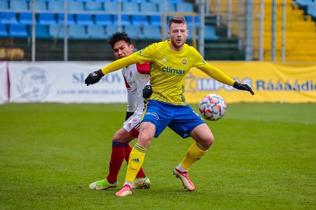 Pertandingan FK Senica vs FC Fastav Zlin. Foto: Instagram/@fcfastavzlin_cz