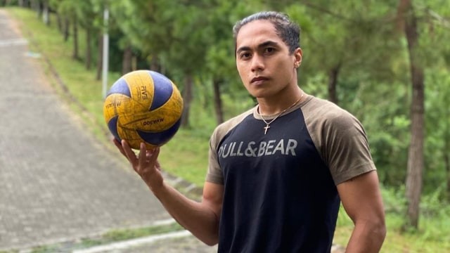 Mantan pemain voli nasional, Aprilia Manganang. Foto: Instagram/@manganang92