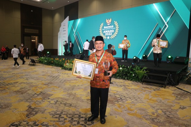 BMM dan BMI Raih Baznas Award 2022