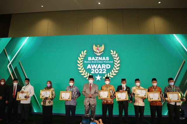 BMM dan BMI Raih Baznas Award 2022 (1)