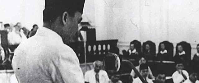 Soekarno berpidato pada sidang BPUPKI, 1 Juni 1945. (Arsip Nasional RI).