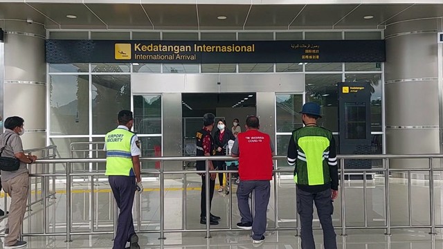 Pintu kedatangan Internasional di Bandara Sam Ratulangi Manado