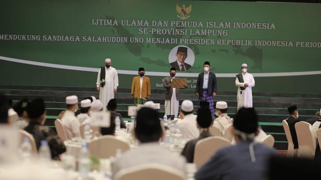Ijtima Ulama di Lampung mendeklarasikan dukungan kepada Sandiaga Uno maju sebagai calon presiden di Pilpres 2024, Rabu (2/2/2022). Foto: Dok. Istimewa