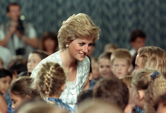 Gaya rambut Putri Diana. Foto: KRAIPIT PHANVUT / AFP