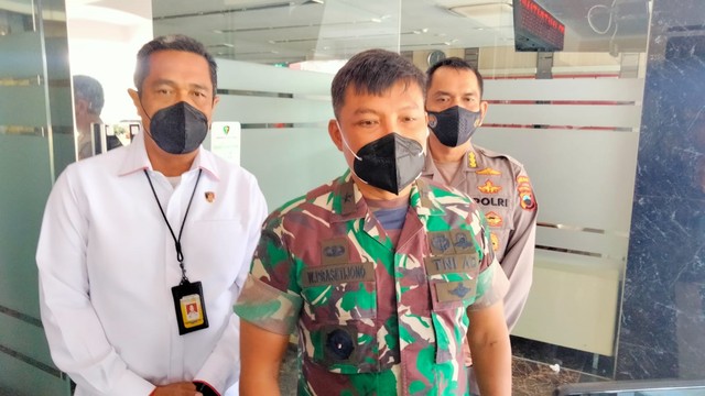 Komandan Jenderal Komando Pasukan Khusus (Kopassus) Brigjen Widi Prasetijono saat kunjungi Mapolda Jateng. Foto: Kopassus