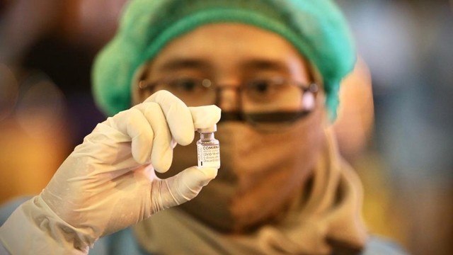Di Depan Jokowi, Bupati Majalengka Pamer Vaksinasi Sudah 61% untuk Dosis Kedua (15457)