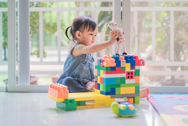 Tips Kembangkan IQ dan EQ yang Seimbang untuk Kesuksesan Anak (79134)